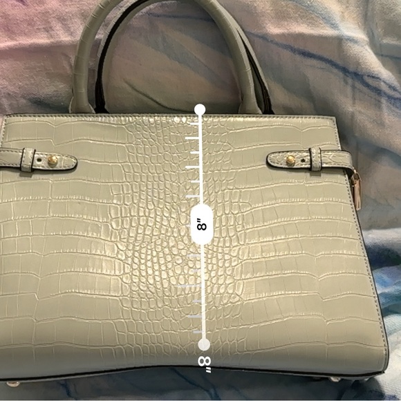 💼 Croc-Embossed Structured Handbag – Sage Green - Picture 6 of 7